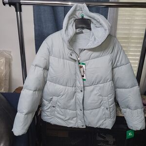 32 Degrees Women's Light Gray Puffer Jacket